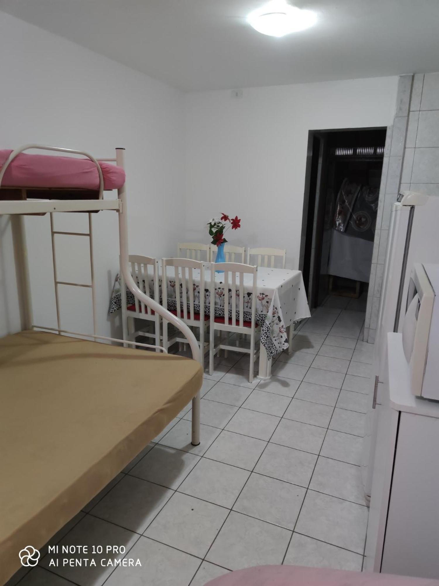 Kitinete Em Matinhos Com Piscina Villa Dış mekan fotoğraf