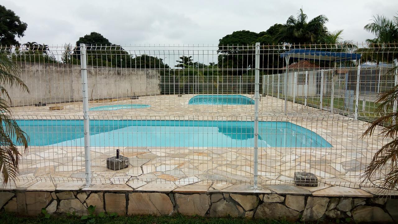 Kitinete Em Matinhos Com Piscina Villa Dış mekan fotoğraf