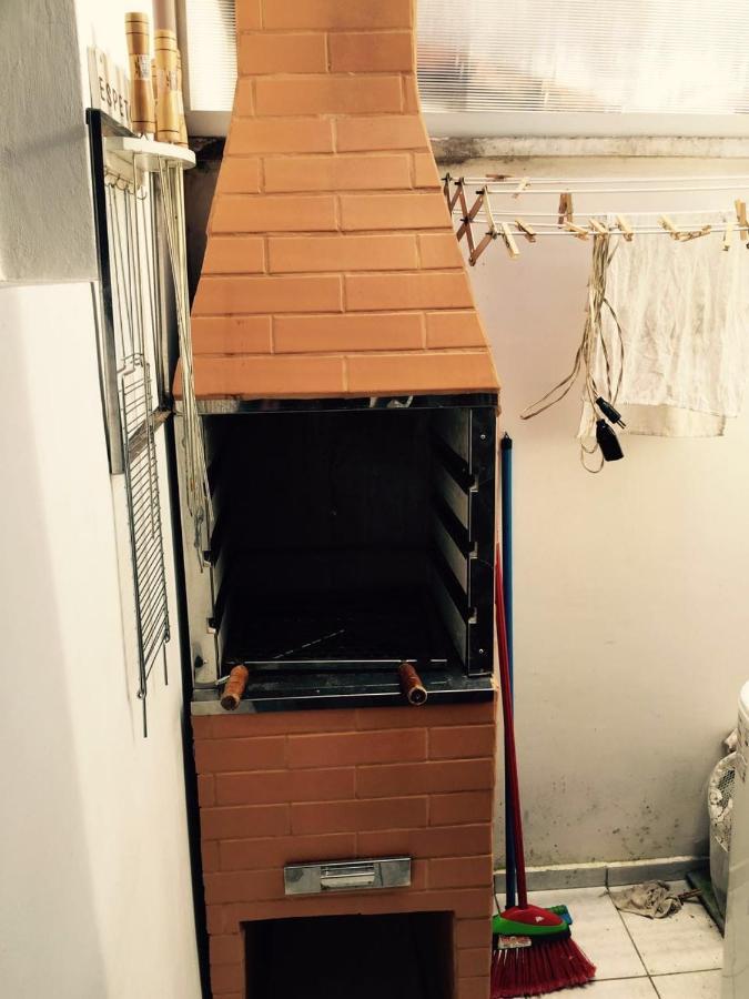 Kitinete Em Matinhos Com Piscina Villa Dış mekan fotoğraf