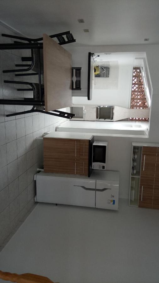 Kitinete Em Matinhos Com Piscina Villa Dış mekan fotoğraf